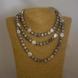 Halskette Süßwasserperlen, Endloskette, weiß, kaffeebraun, 118 cm